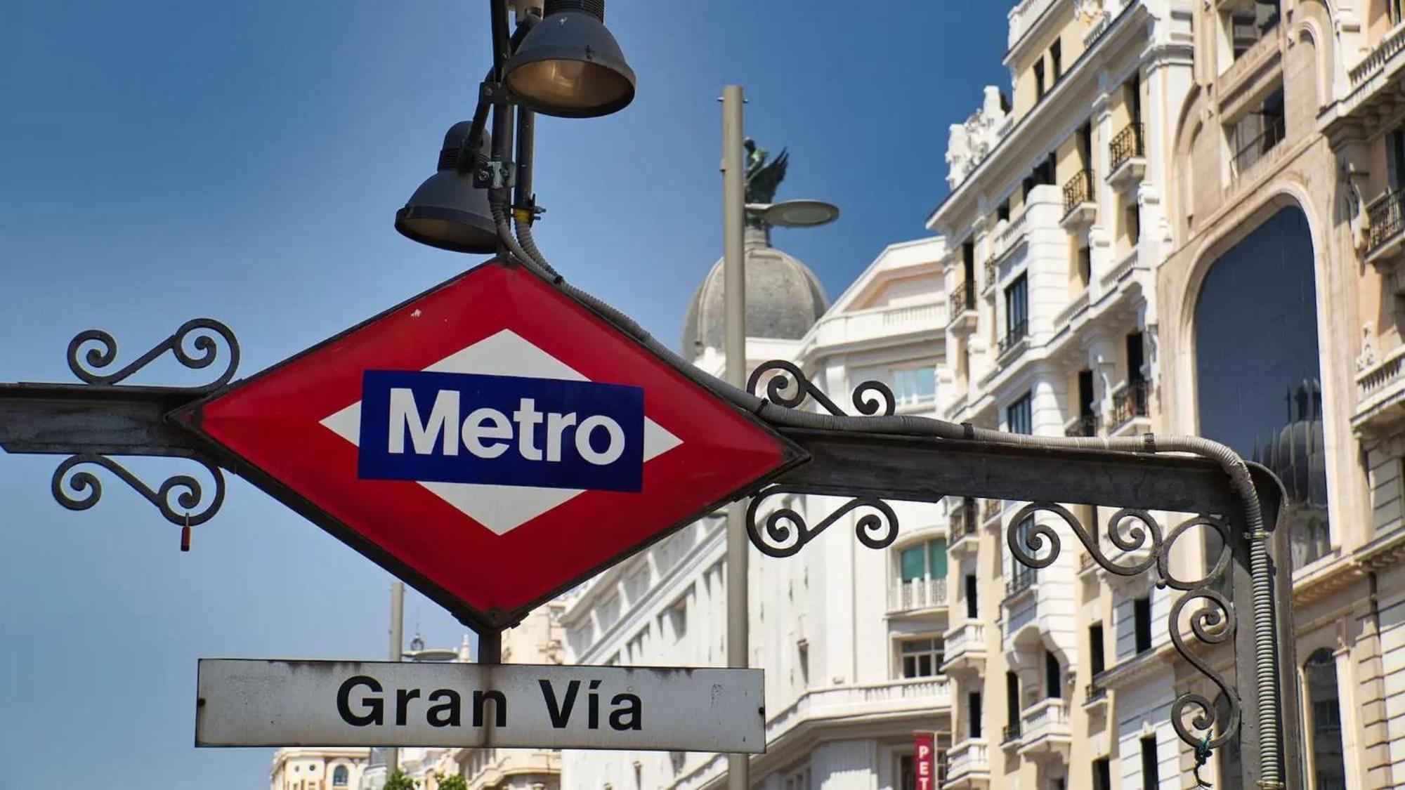 Apartamentos Day Madrid Luna Centro Gran Via Sol Malasana Ngoại thất bức ảnh